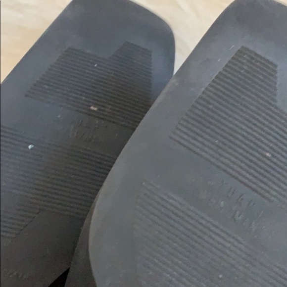 Stuart Weizmann | black leather block heeled boot - Picture 14 of 16